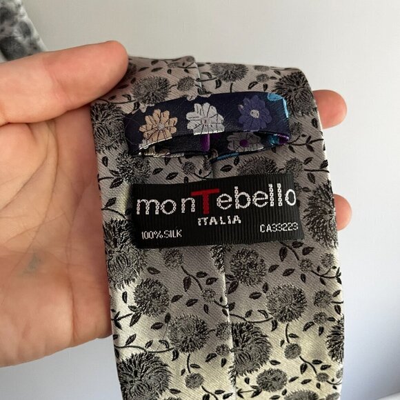 Montebello Italia 100% Silk Silver Floral Men's Tie - Picture 5 of 6
